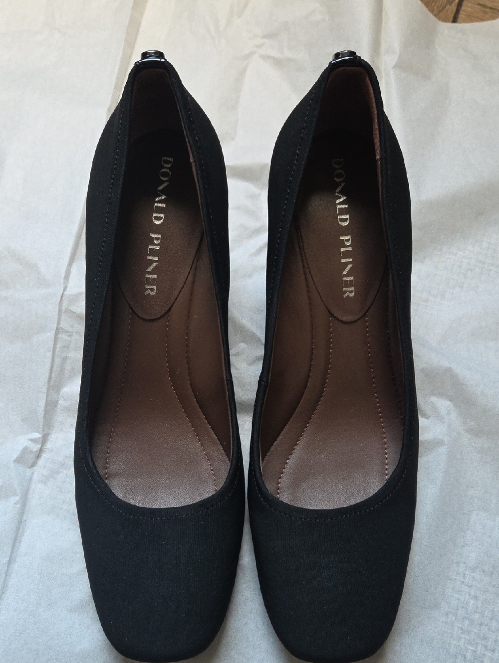 Donald Pliner Corin Mid Heel Pumps - Picture 3 of 8